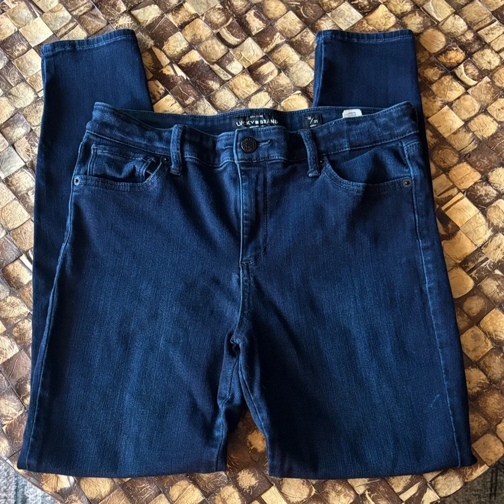 Lucky Brand Women's Dark Blue Skinny Jeans. No wear to them. - Picture 2 of 4